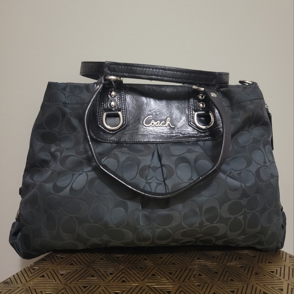 Coach Ashley Carryall Signature Jacquard Black Canvas Shoulder Bag - Picture 9 of 15